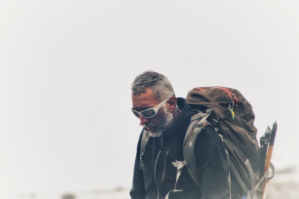 Lino Cangemi, un alpinista calabrese sulla vetta nepalese Himlung Himal