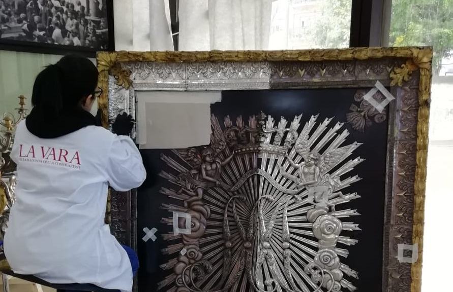 Reggio Calabria, avvio del “restauro aperto” della Vara – FOTO