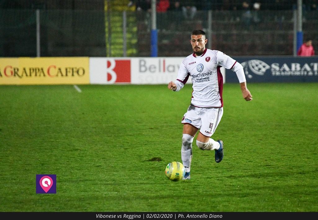 Calcio – Catanzaro rullo compressore, Bari e Monopoli fanno pari. Risultati e nuova classifica