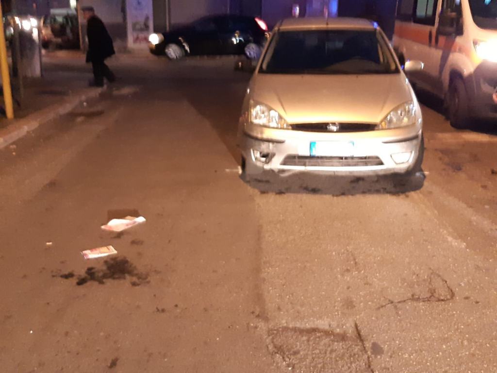Reggio, incidente stradale a Sbarre: donna in prognosi riservata – FOTO