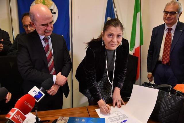 Ordinanza Santelli, provocazione o coraggio. Il Governatore della Calabria ed il rischio calcolato