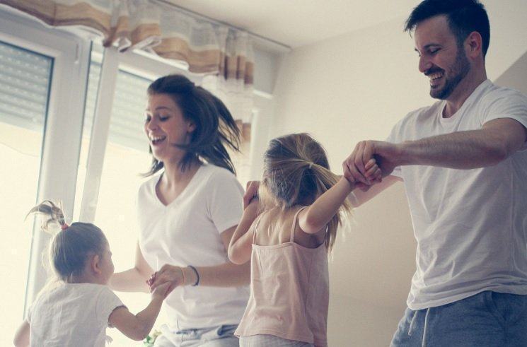 Coronavirus, tutti a casa. Stare in famiglia è l’unico lato positivo