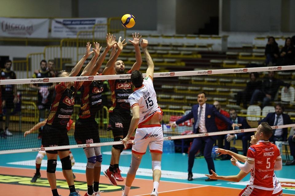 Volley – Tonno Callipo Calabria – Consar Ravenna si giocherà a porte chiuse