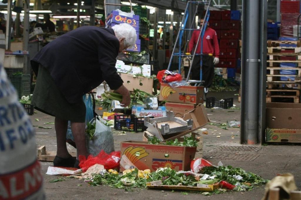 Reggio, nuova raccolta fondi per i più bisognosi: come donare
