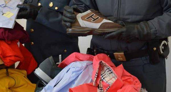 Reggio, operazione Focus ‘Ndrangheta: ingente sequestro di capi di abbigliamento