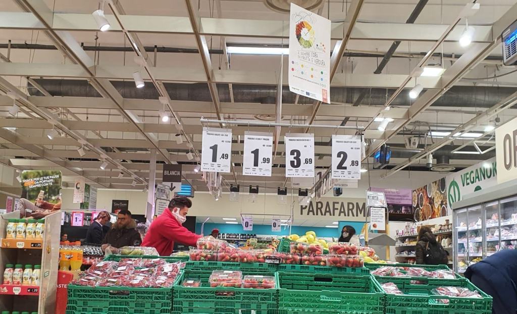 Coronavirus, decreto Serra-Italia: l’elenco delle attività aperte