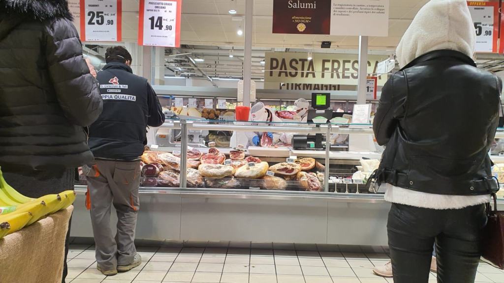 Reggio, dalla UILTUCS beni alimentari per le famiglie bisognose