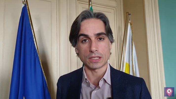Rifiuti a Reggio, riparte la raccolta ma solo fino a sabato. Falcomatà: ‘Beffa alla città’