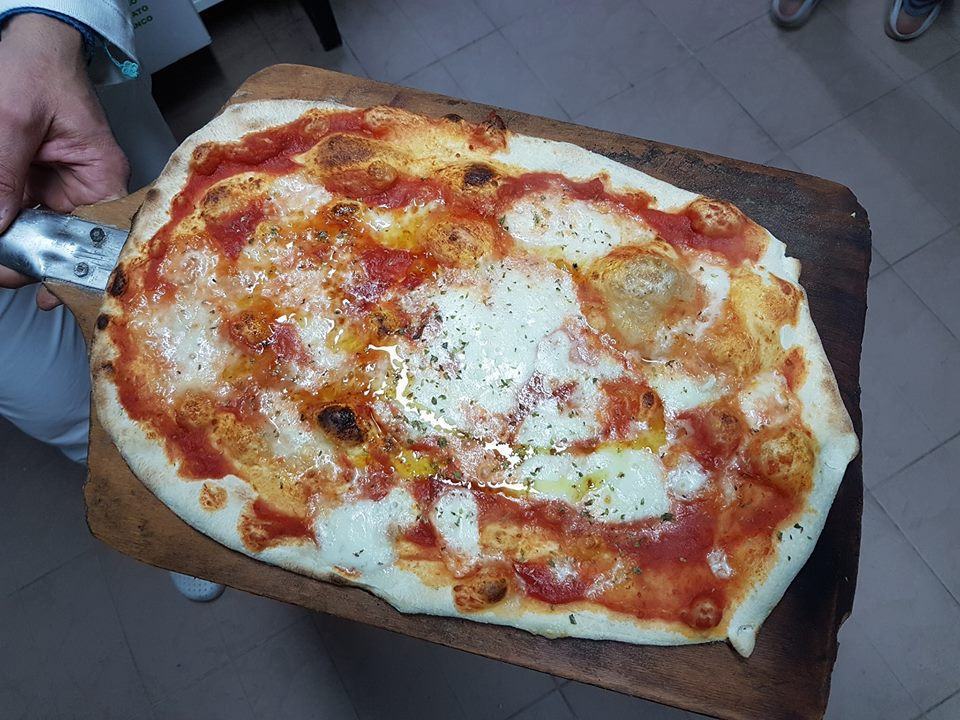 Pizza a casa in tempi di Coronavirus? A Reggio ci pensa La Linguaccia
