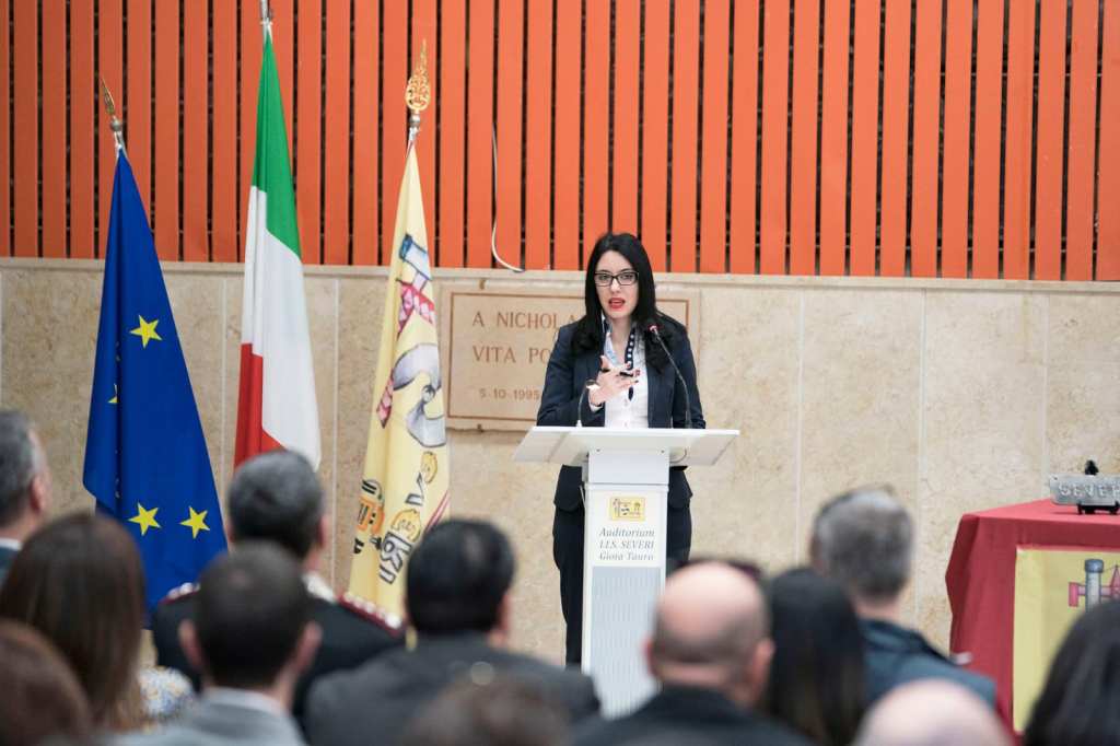Scuole chiuse in tutta Italia, Azzolina rallenta e rimbalza la decisione al Comitato Scientifico