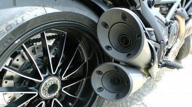 Scarichi moto: cosa sono e a cosa servono