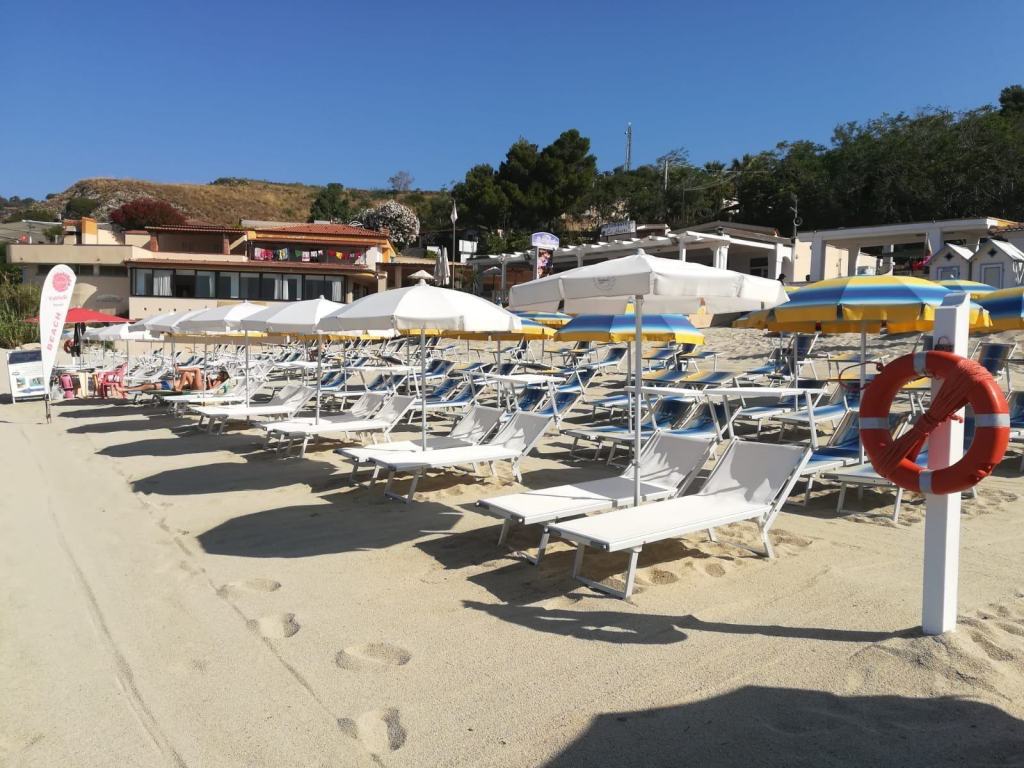 Calabria, crollo di prenotazioni per la stagione estiva 2020