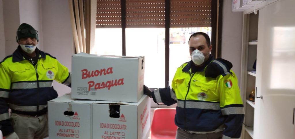 Pasqua 2020, a Santo Stefano arrivano le uova ‘Arcobaleno’ – FOTO