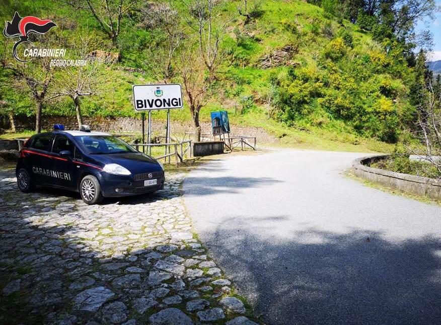 Abbandona rifiuti illegalmente: arrestato un macellaio in provincia di Reggio