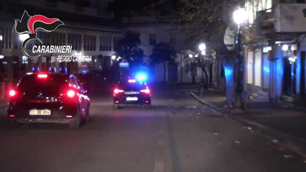 Tentato furto in esercizio commerciale: due soggetti avevano approfittato dell’assenza dei titolari