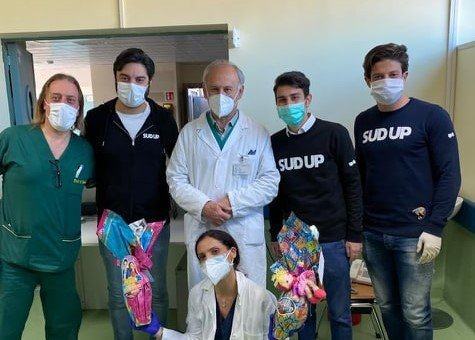 Reggio, Confcommercio Giovani dona uova di Pasqua ai piccoli pazienti del GOM: ‘Siete i nostri eroi’