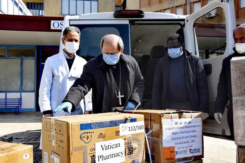 Dal Vaticano a Locri, arrivata la donazione di Papa Francesco – FOTO