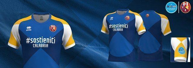 Nuova iniziativa per le quattro società calabresi. Questa volta è una maglia