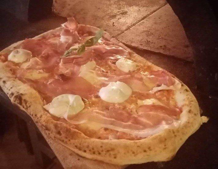 Reggio, consegna a domicilio. La Linguaccia fa rete tra i ristoratori