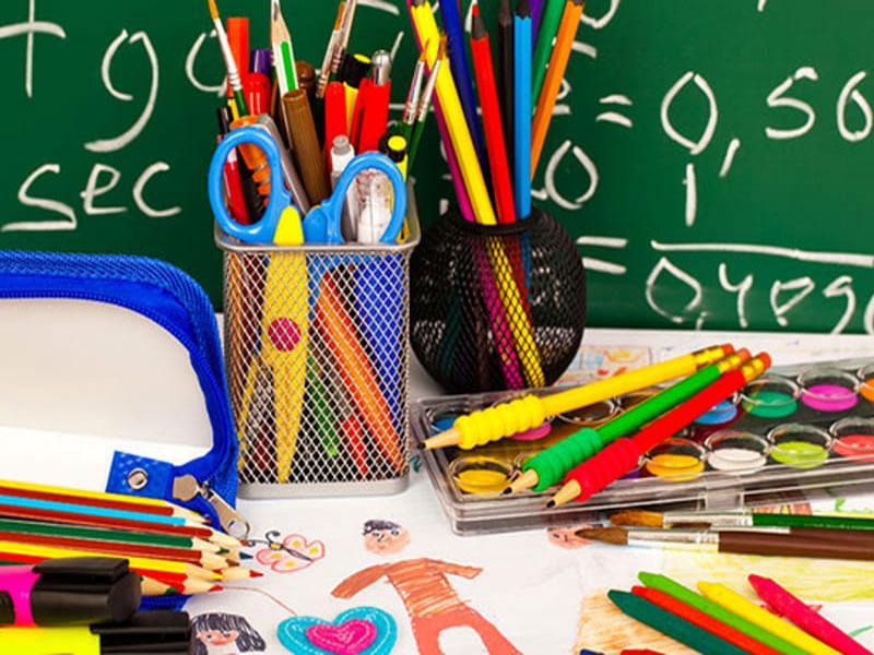 Reggio, sbloccata la vendita nei supermercati di pennarelli, quaderni e prodotti di cancelleria