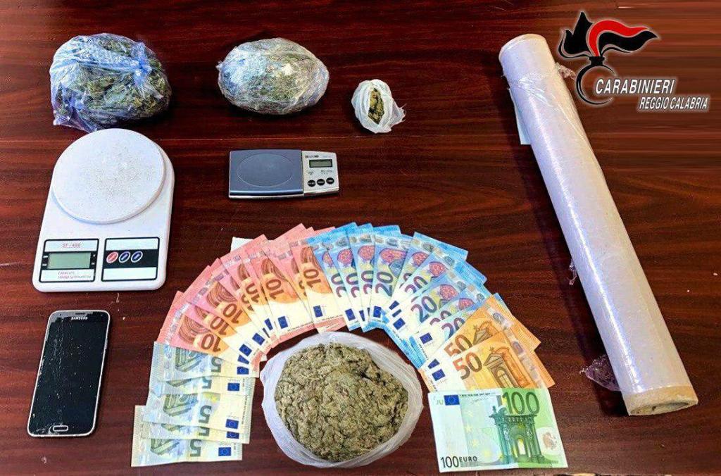 Monasterace: 4 africani arrestati per spaccio di marijuana