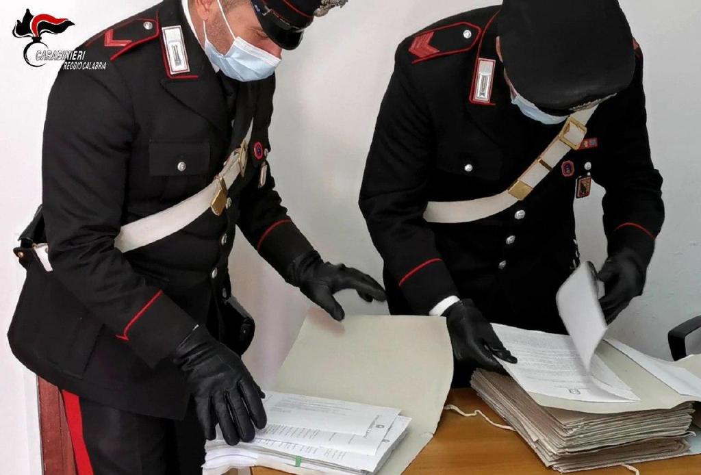 In carcere o al lavoro, ma prendevano il reddito di cittadinanza. Trenta denunce nella Locride