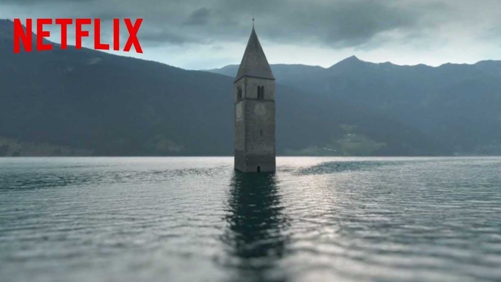Curon, la nuova serie Netflix porta la firma del regista reggino Fabio Mollo