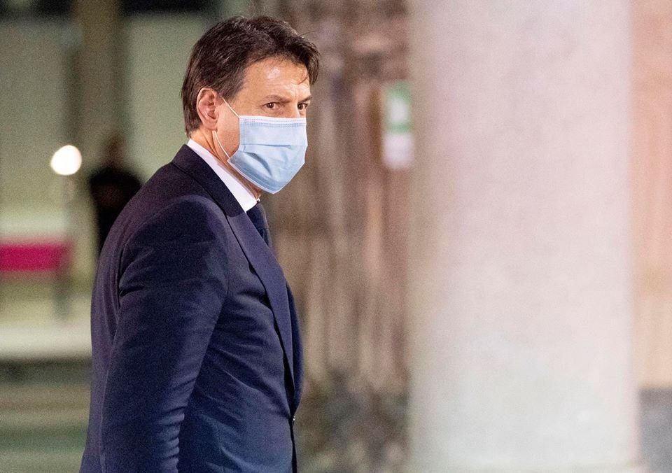 Morte Santelli, Conte presente ai funerali