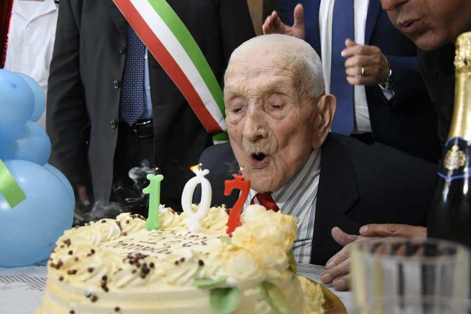 Tanti auguri al ‘Nonno di Locri’: Cosimo festeggia il traguardo dei 107 anni – FOTO
