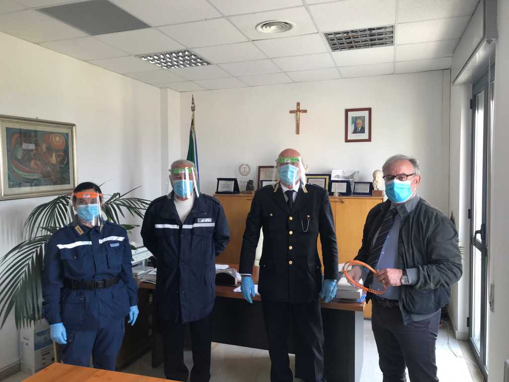 Istituto Nazionale Azzurro e Vespa Club vicini alla comunità di Motta San Giovanni – FOTO