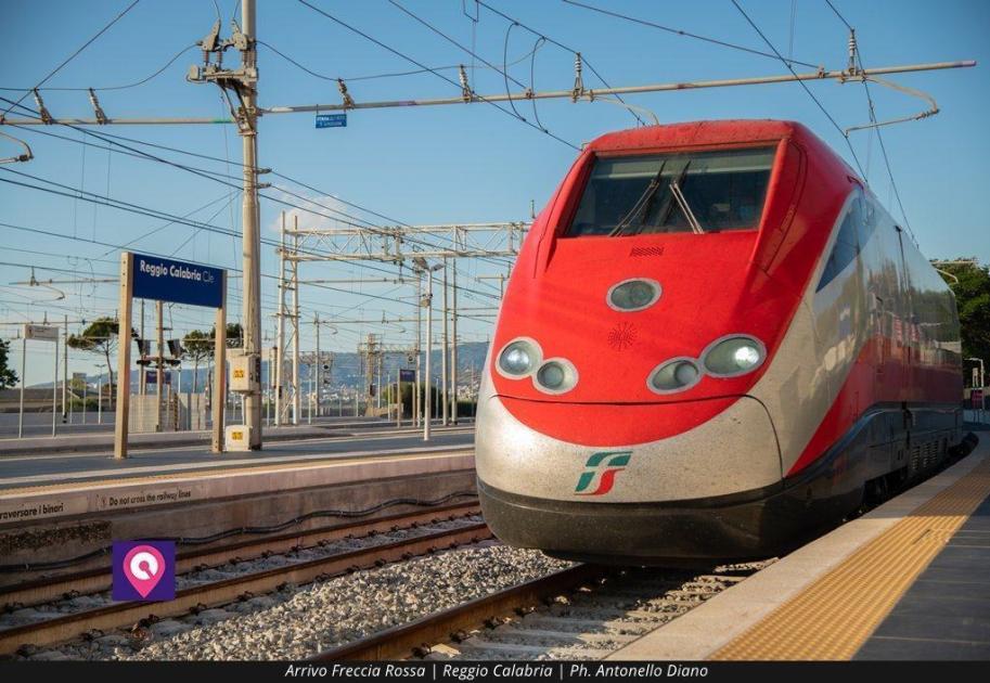 Trasporti in Calabria: dalla Giunta regionale più corse e collegamenti durante il periodo estivo