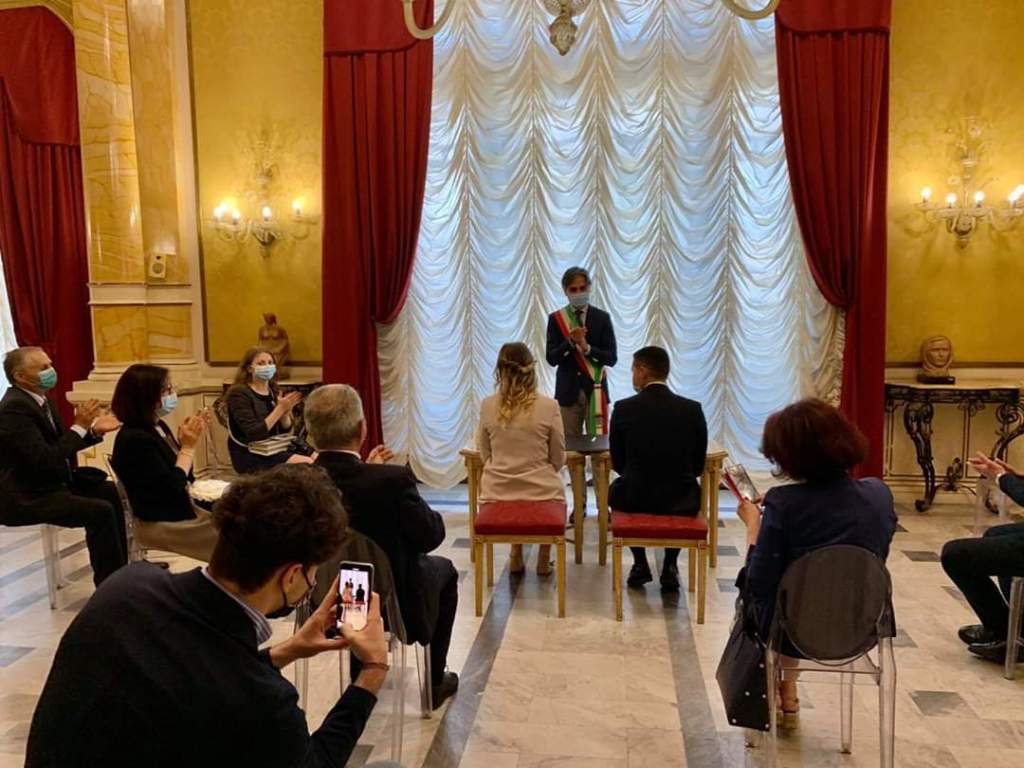 Il fatidico sì con mascherina e congiunti: a Reggio tornano i matrimoni