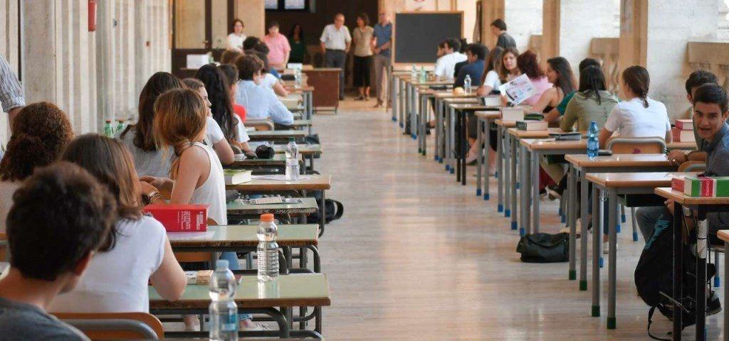 Esami di Maturità tra fake e bufale. Al via la campagna di sensibilizzazione della Polizia
