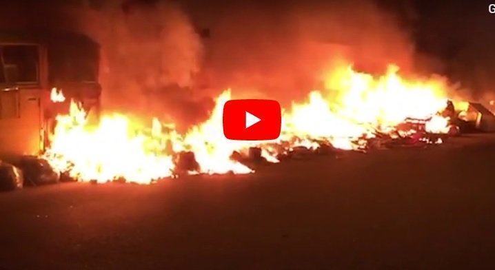 Reggio, notte di fuoco in città. Discariche date alle fiamme