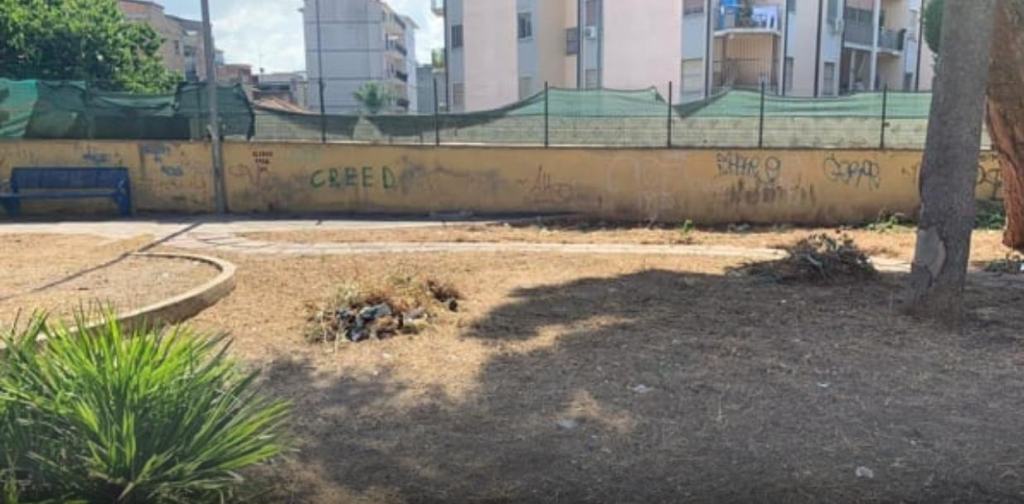 Reggio, i cittadini riqualificano la villetta di via Botteghelle