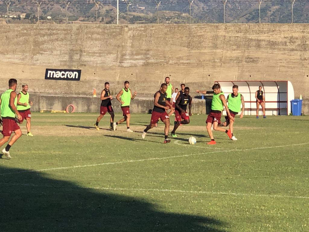 Reggina, partitella a campo ridotto al Sant’Agata (FOTO)