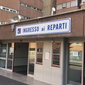 Reggio, la dialisi diventa un’odissea: ore di attesa e nessuna certezza sul trattamento