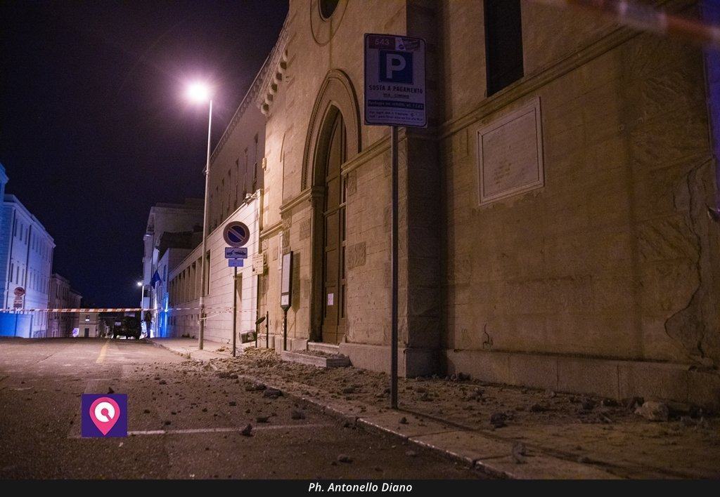 Reggio, crolla il cornicione della Chiesa degli Ottimati. Nessun ferito – FOTO