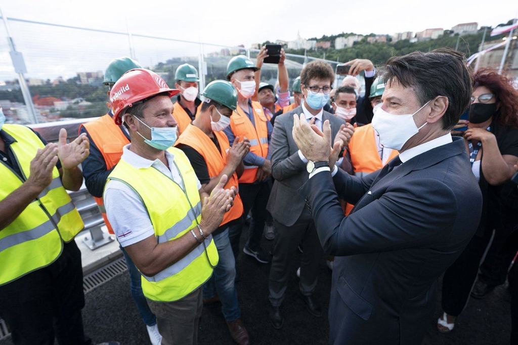 Nuovo ponte di Genova, Klaus Davi plaude al contributo degli operai calabresi