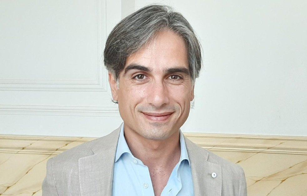 Reggio, Falcomatà: ‘Grazie ai gazebo città arricchita di spazi commerciali eleganti e funzionali’