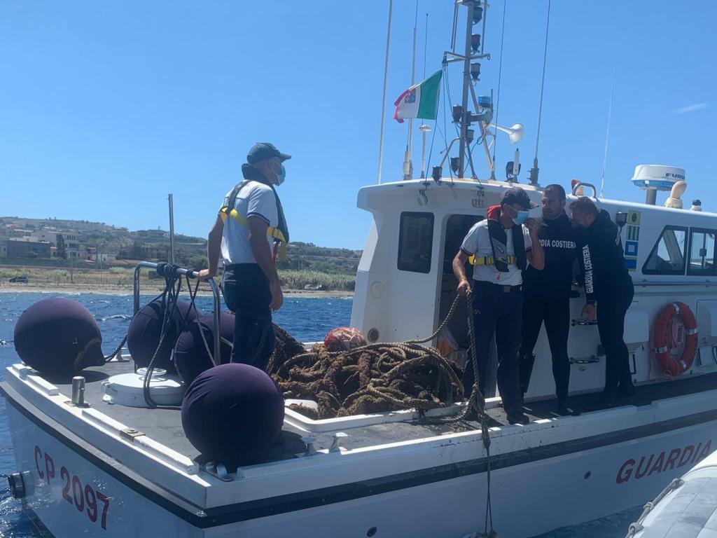 Guardia Costiera, controlli sulla filiera della pesca con l’operazione ‘SpINNaker’