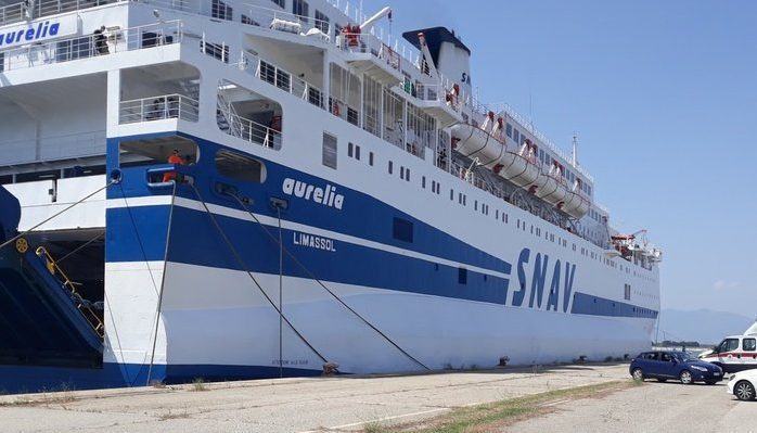 Corigliano-Rossano, la nave quarantena prende il largo. Molinaro: ‘Serve chiarezza’