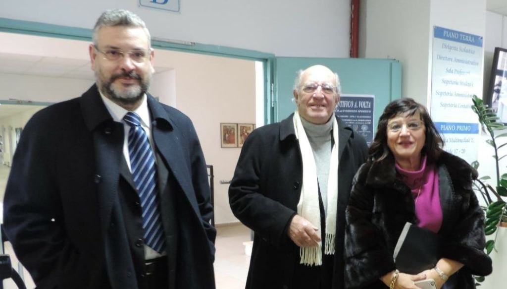 Reggio, l’ultimo saluto del liceo Volta al prof. Nicola Catalano