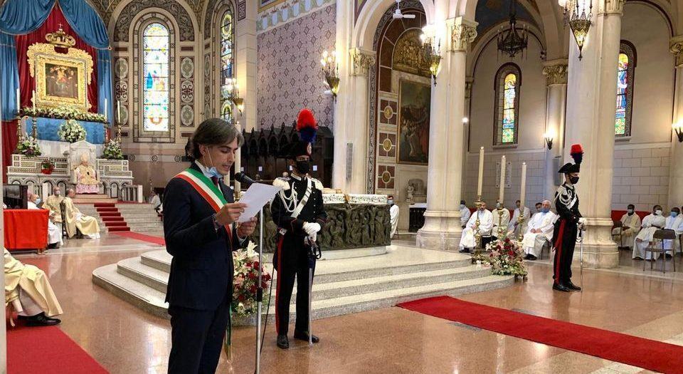 Reggio, Falcomatà consegna il Cero Votivo: ‘Affidiamoci ancora di più alla preghiera’