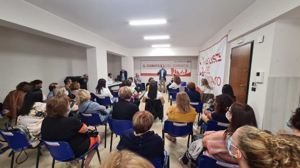 Falcomatà riceve una delegazione di assistenti educativi delle scuole reggine