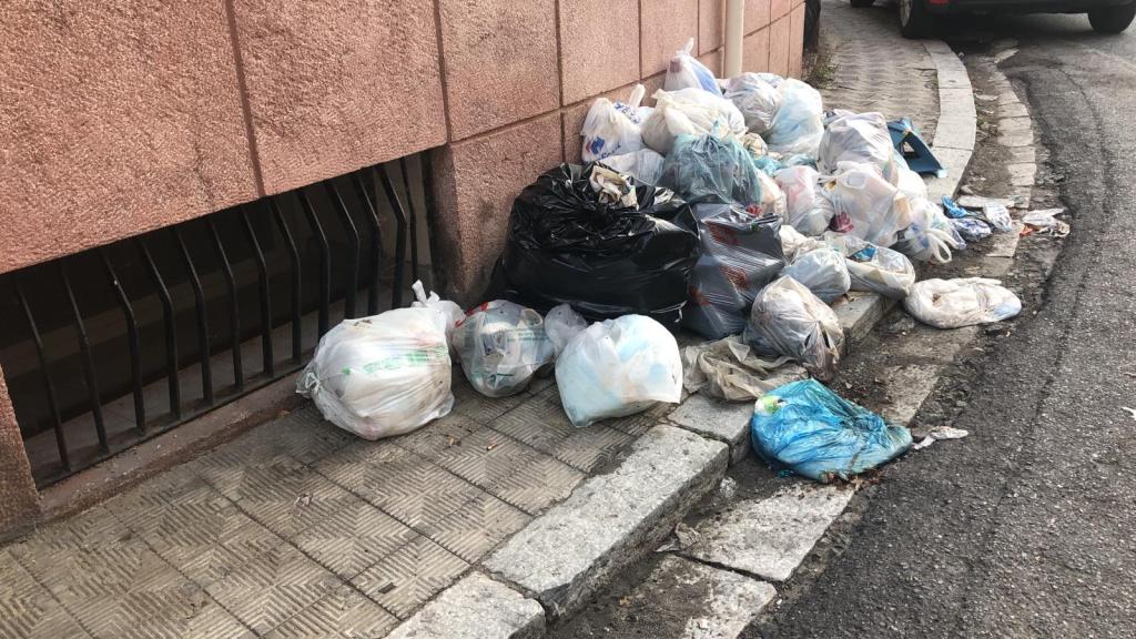 Reggio, la difficoltà di una ragazza non vedente: ‘Vorrei una vita normale. Ma nella mia città è impossibile’ – FOTO