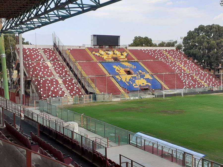 Gesto dei tifosi del Sambiase da applausi. Ripulito il settore ospiti – FOTO