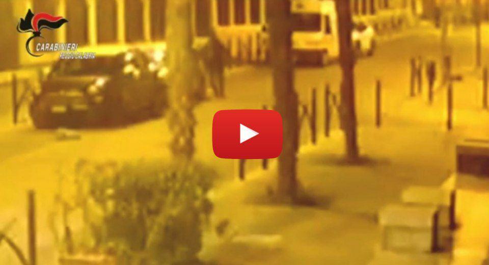 Incastrato dalla videosorveglianza: finiscono così furti e tentate estorsioni