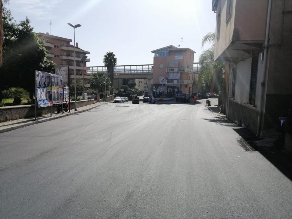 Nuovo manto stradale a Spirito Santo. Falcomatà chiede scusa ai reggini – FOTO