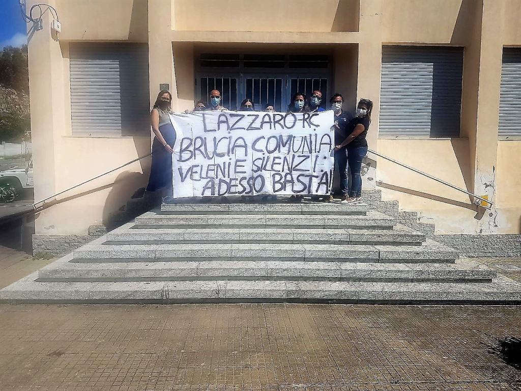 Incendio Area Comunia: l’assemblea dei Cittadini chiede un incontro con il Prefetto di Reggio